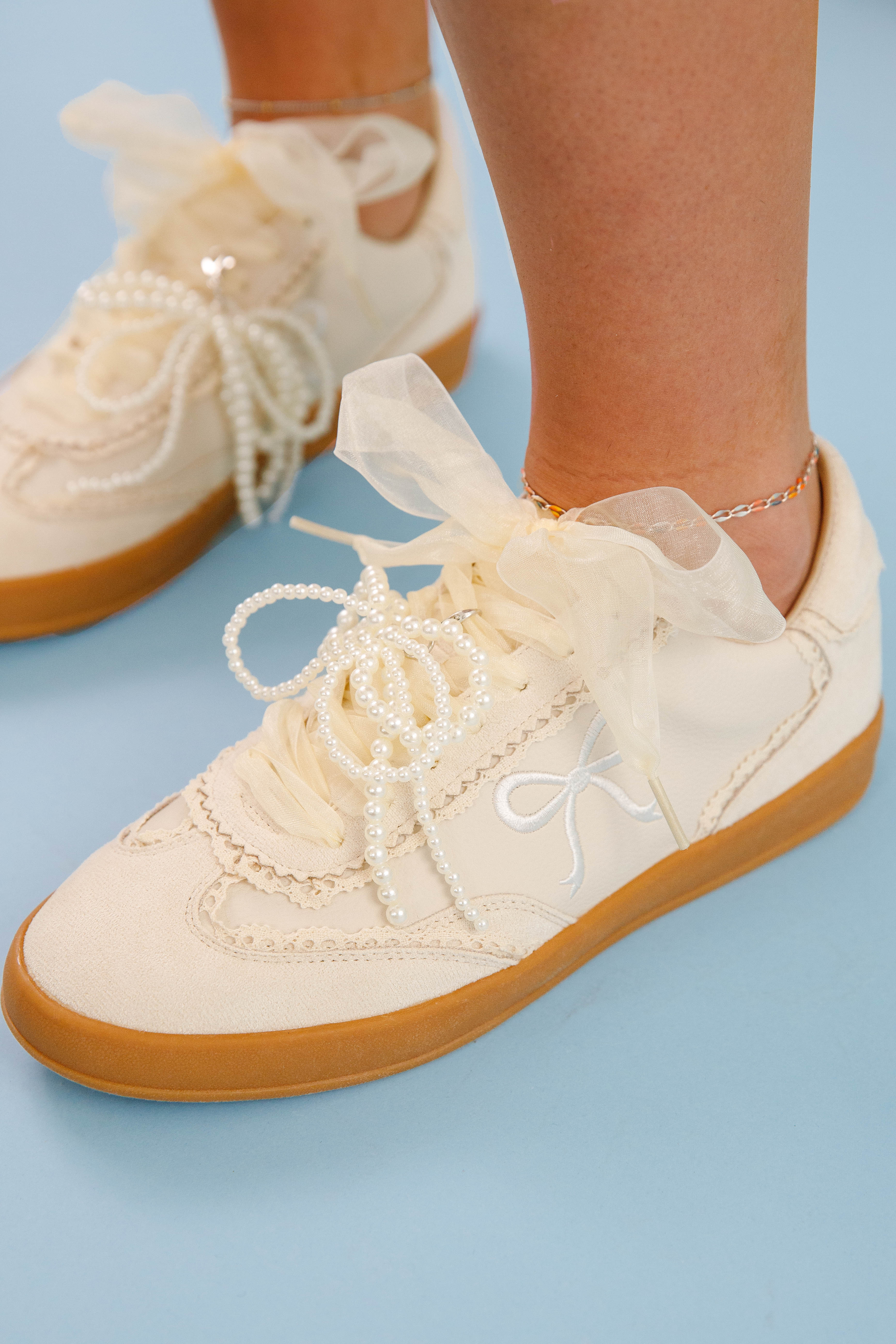 RESTOCK: Mel Bow Sneakers
