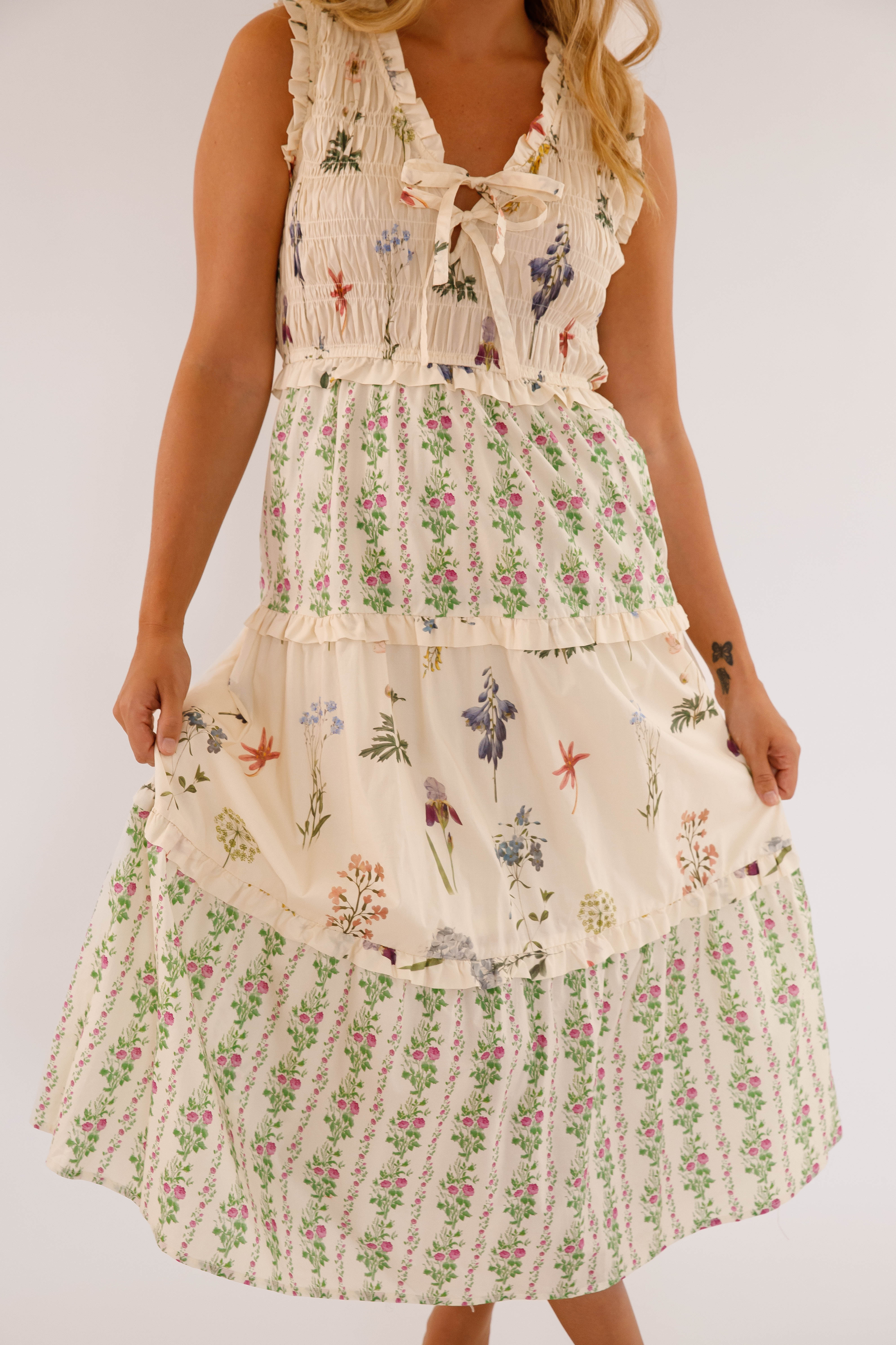 Walk The Estate Grounds Midi Dress