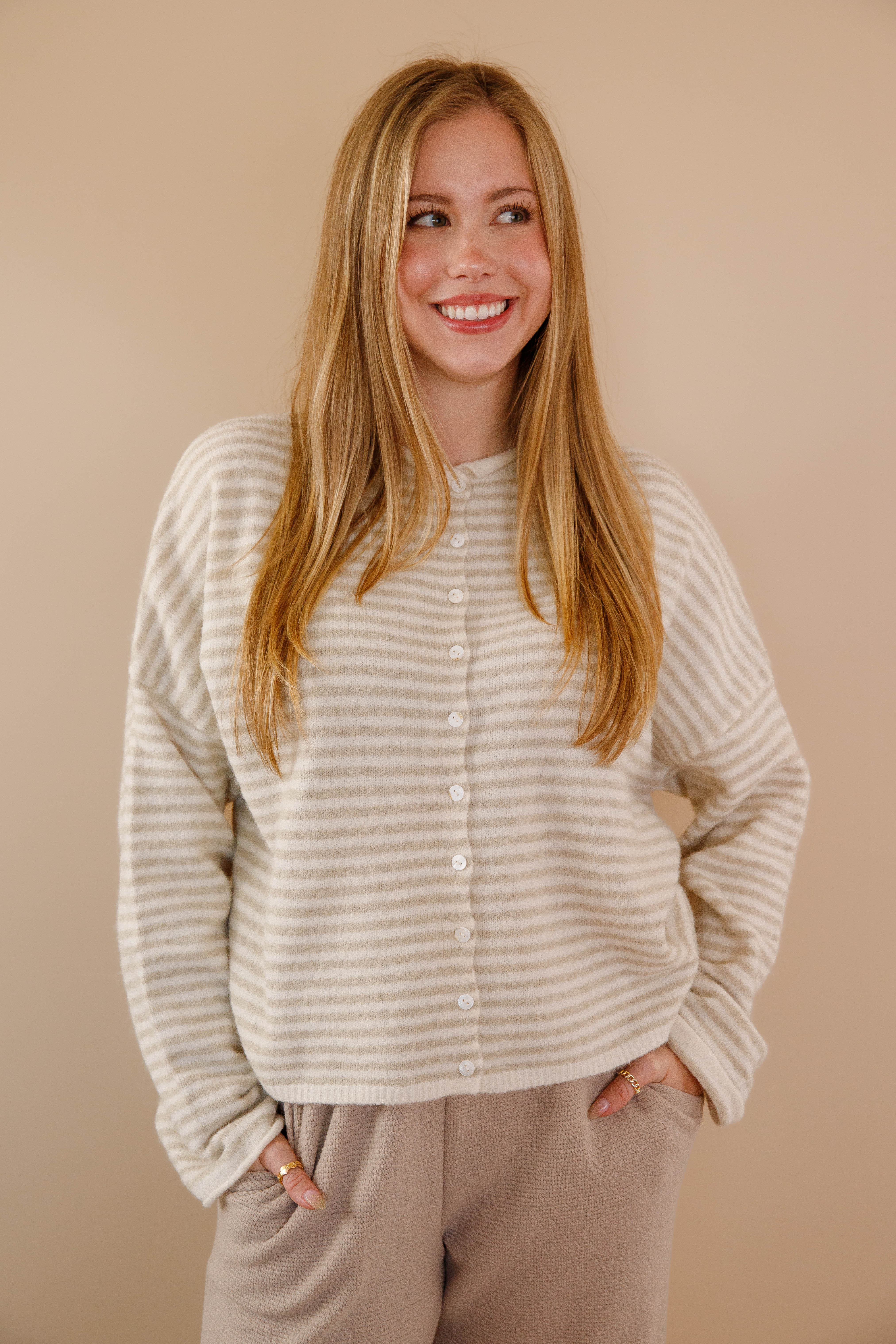 Take One More Look Cardigan-Taupe