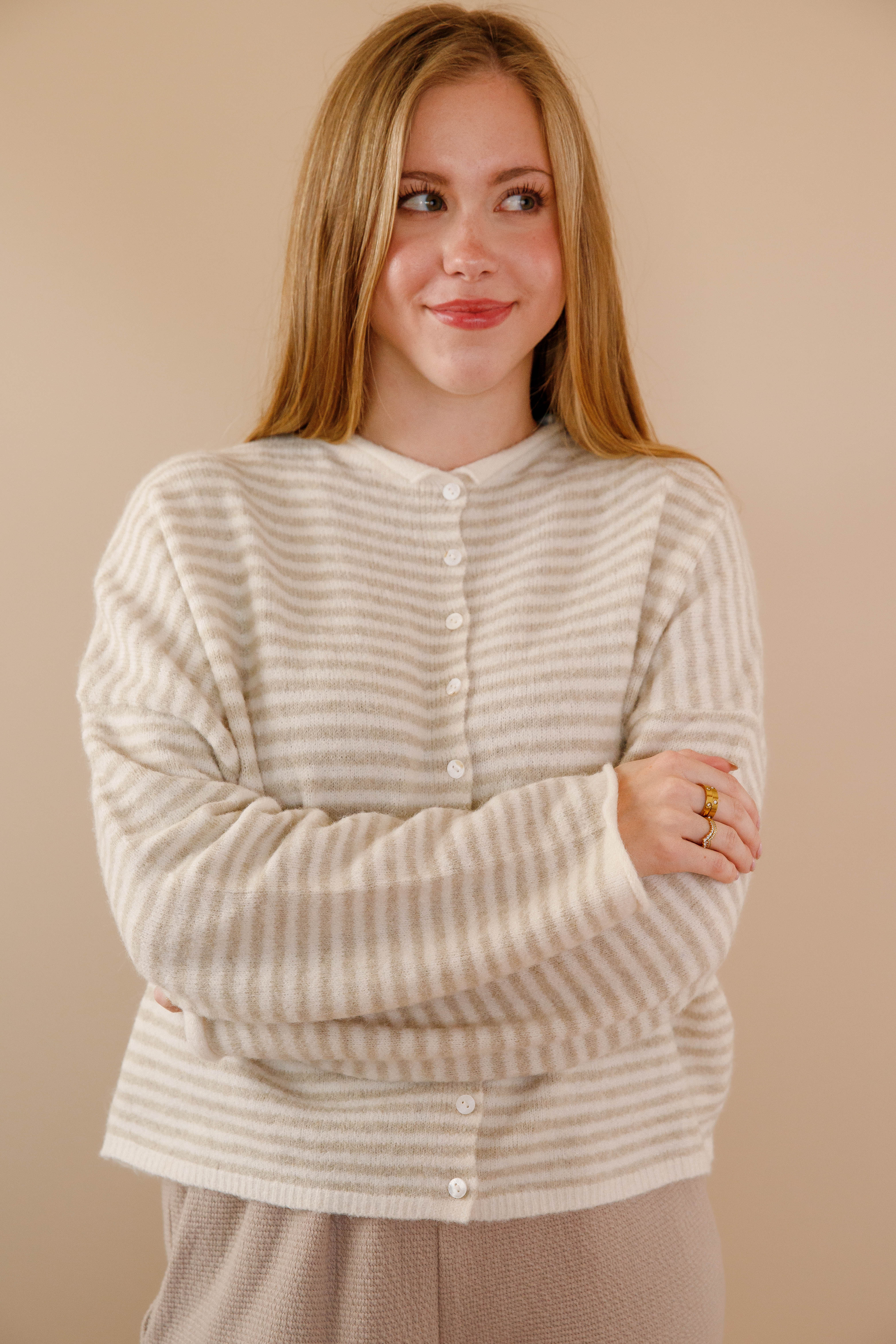 Take One More Look Cardigan-Taupe