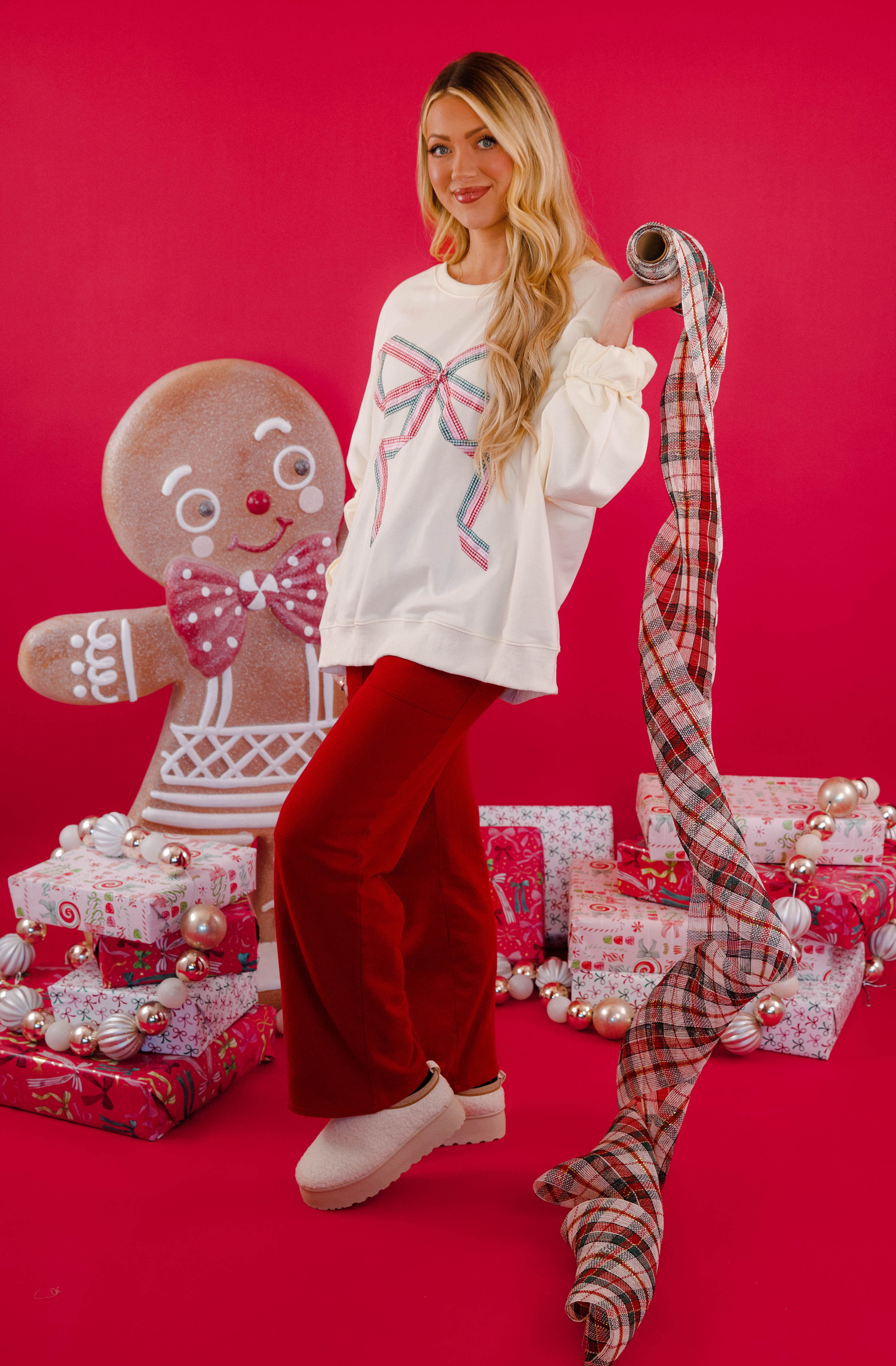 FINAL SALE: Wrapped With A Bow Pullover