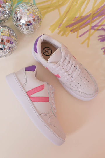 Ava Sneakers