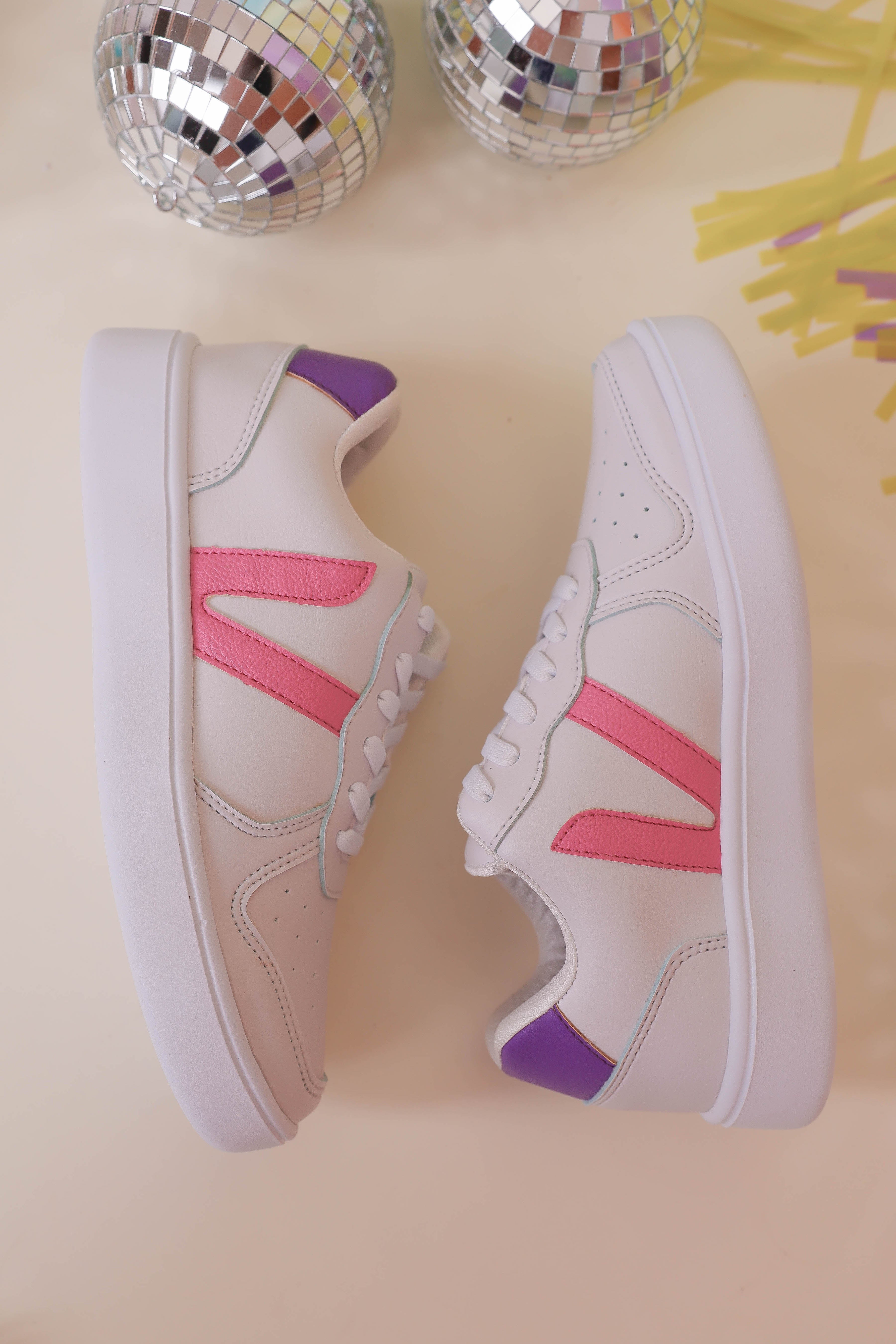 Ava Sneakers