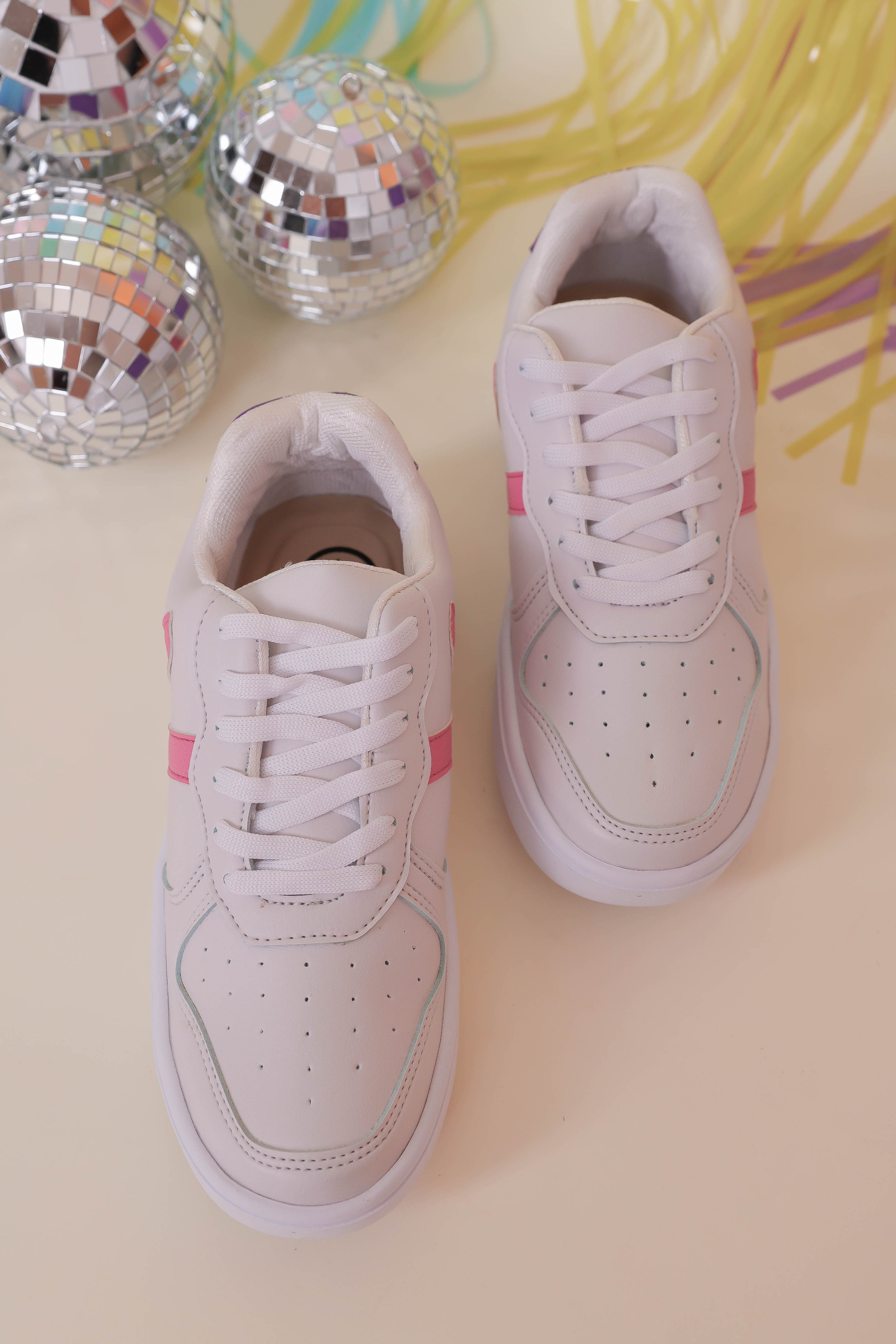 Ava Sneakers