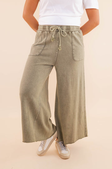 I Know A Place Pants-Olive