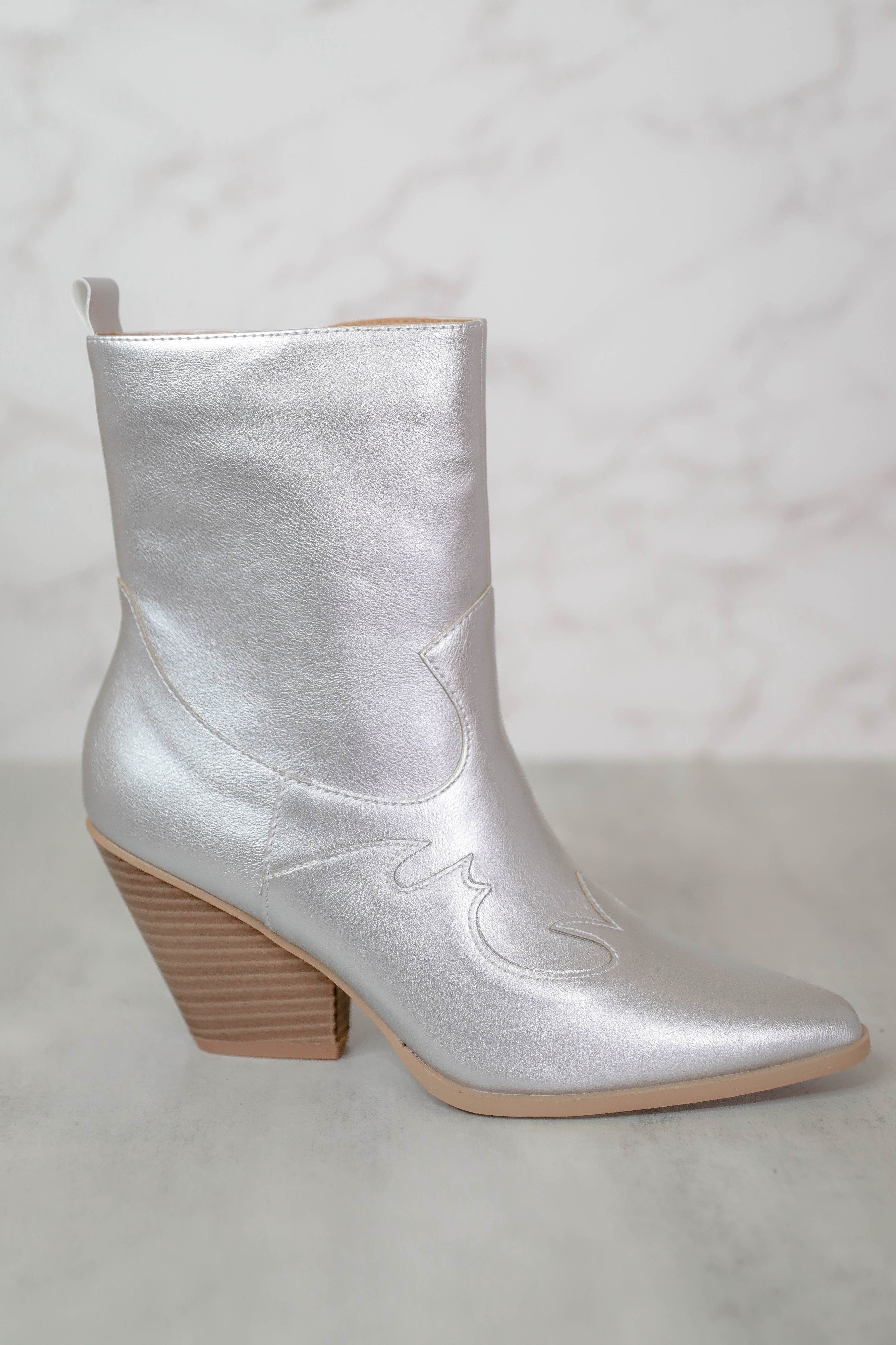FINAL SALE: Carrie Western Boots