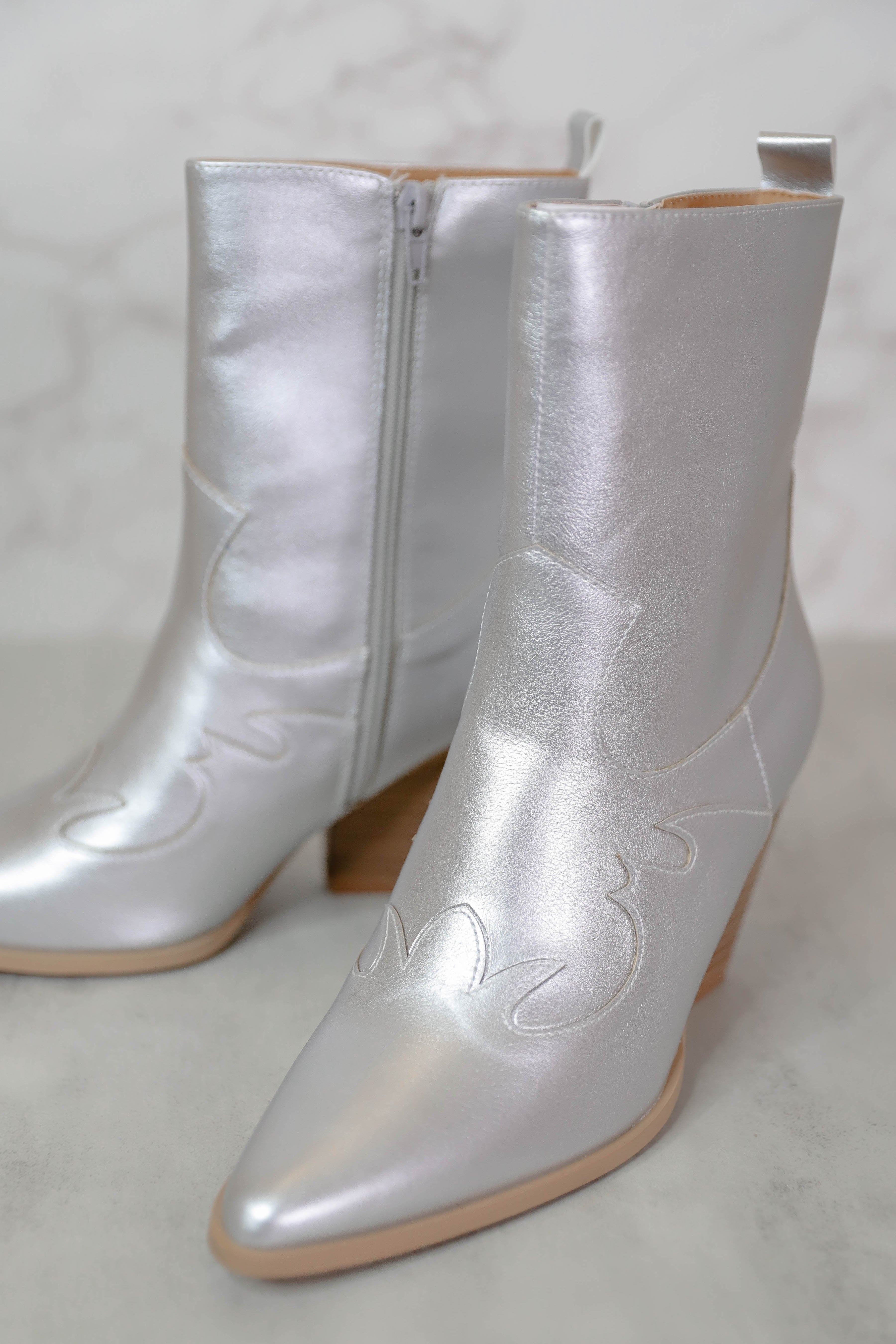 FINAL SALE: Carrie Western Boots