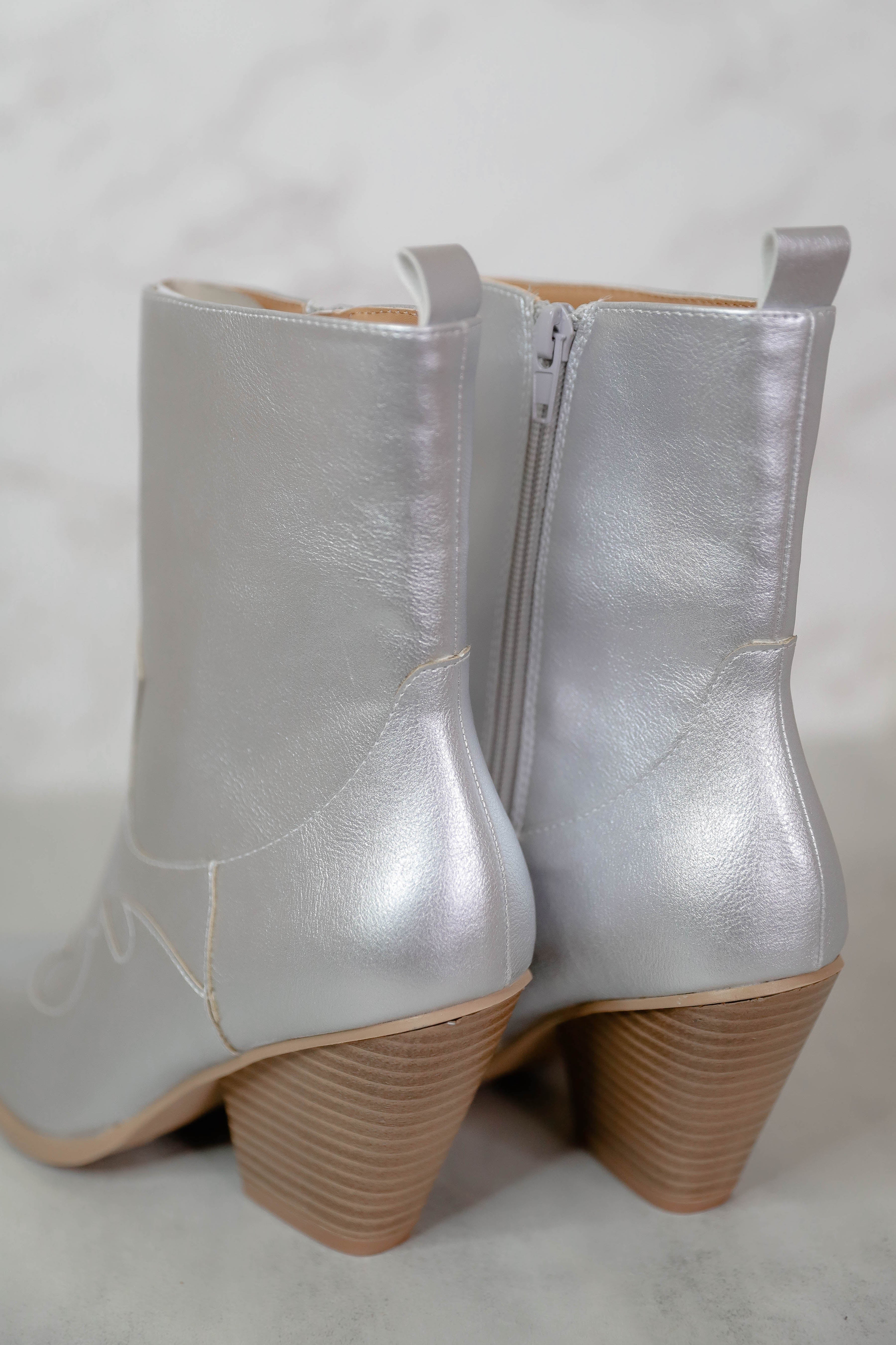 FINAL SALE: Carrie Western Boots