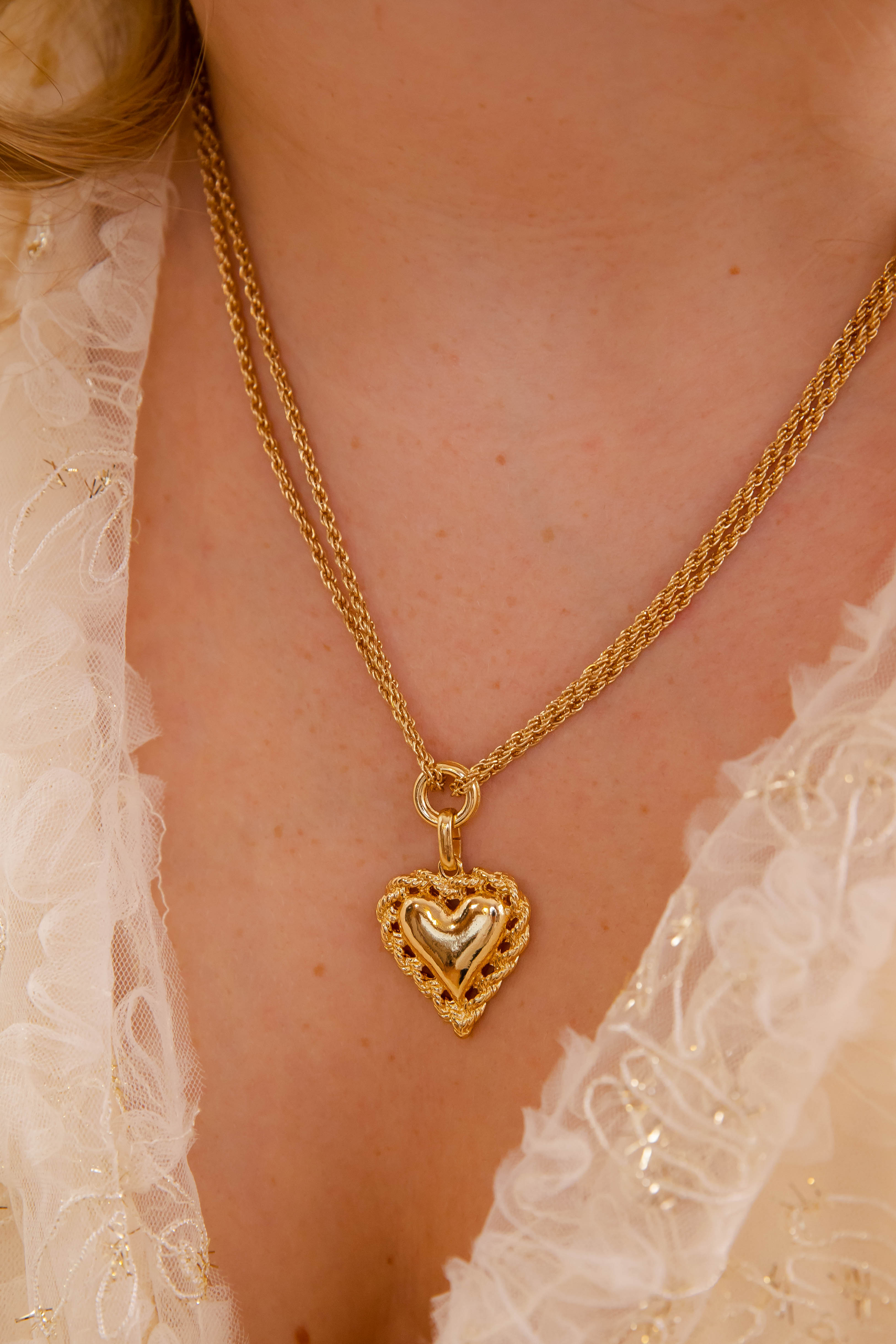 Compellingly Romantic Necklace
