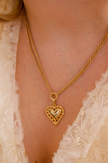 Compellingly Romantic Necklace