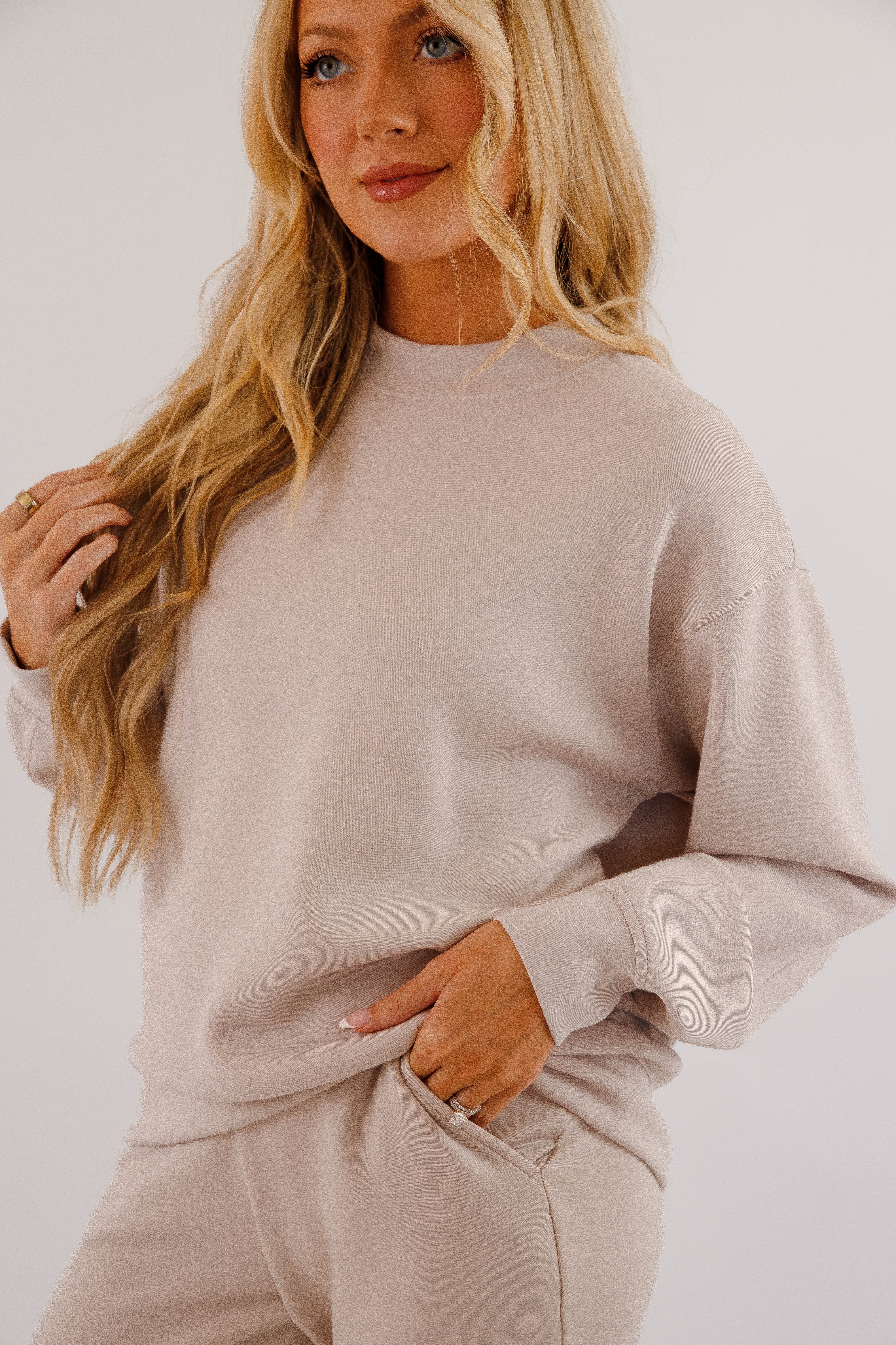 Gathering Miles Pullover-Mocha Cream