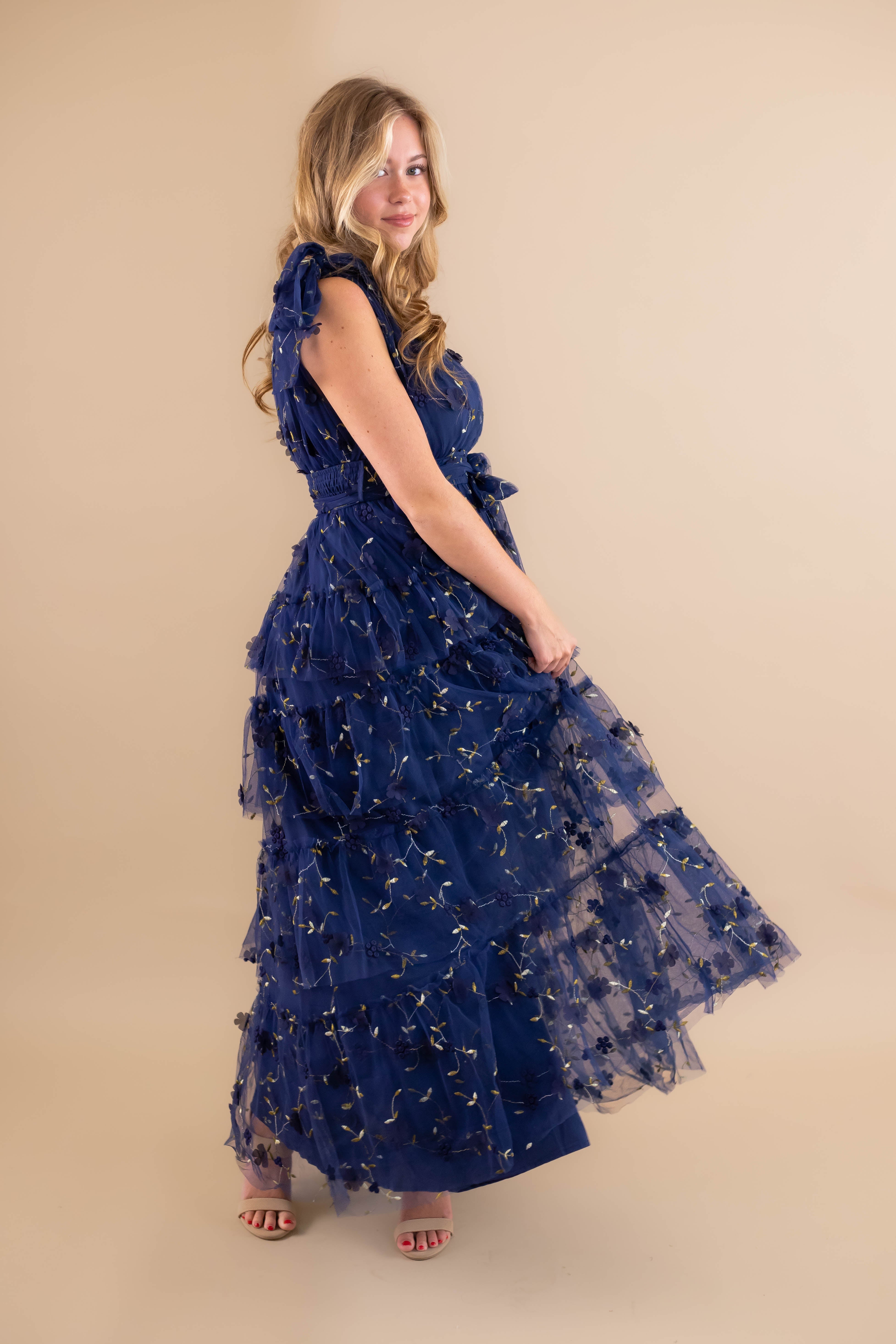 A Dramatic Entrance Maxi Dress-Navy