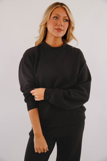 Gathering Miles Pullover-Black