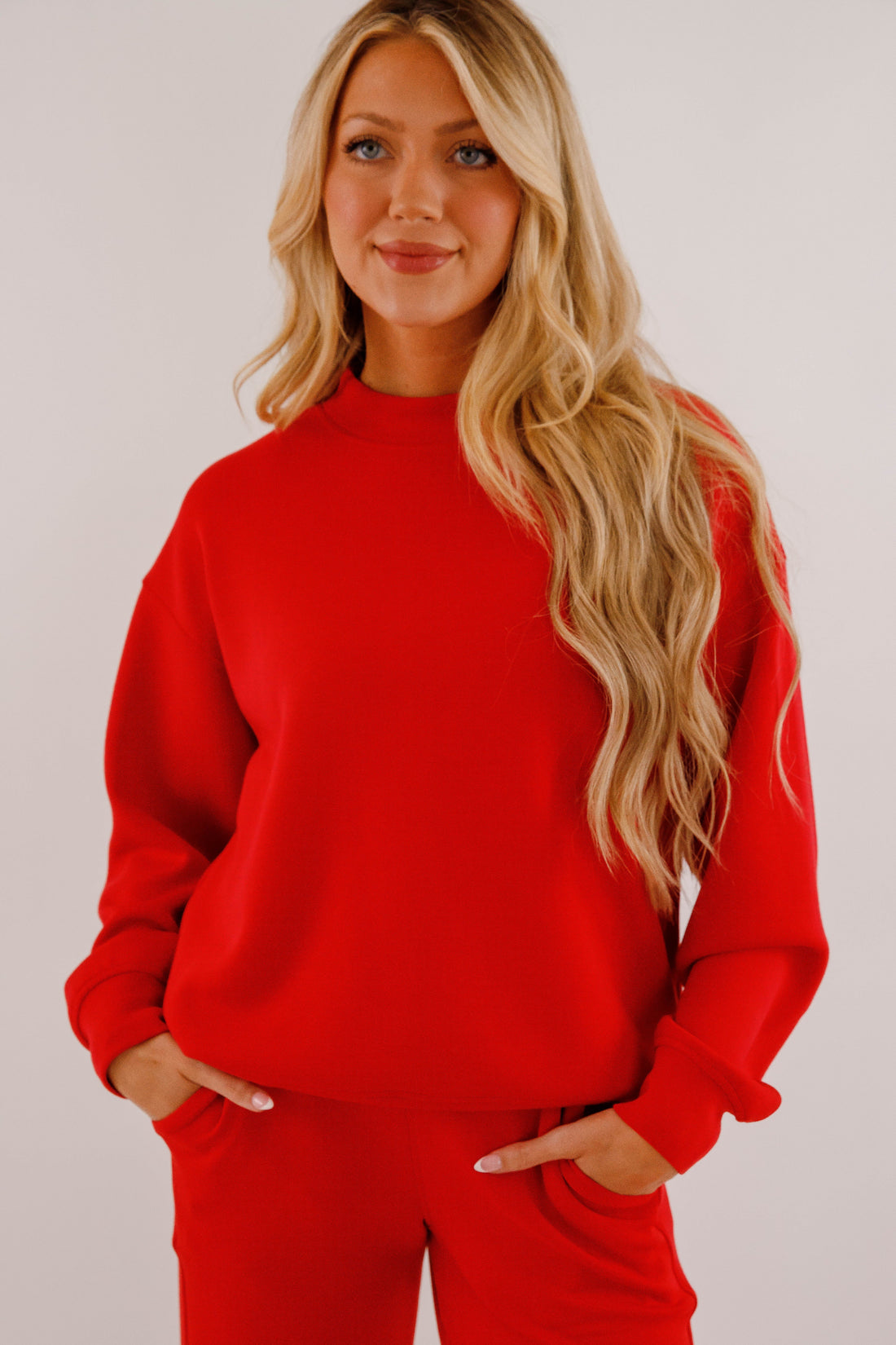 Gathering Miles Pullover-Red