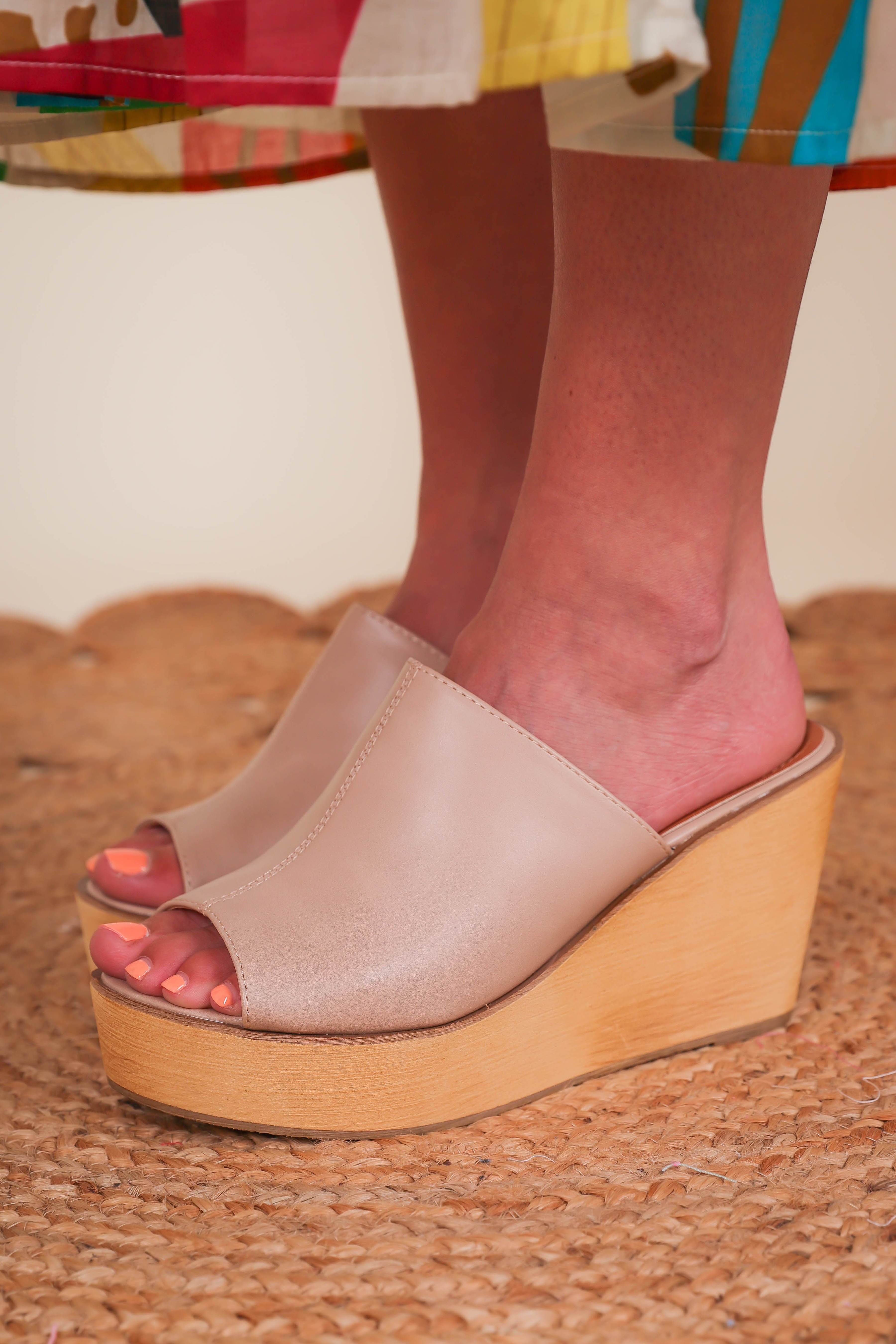 Lisa Wedge Sandal